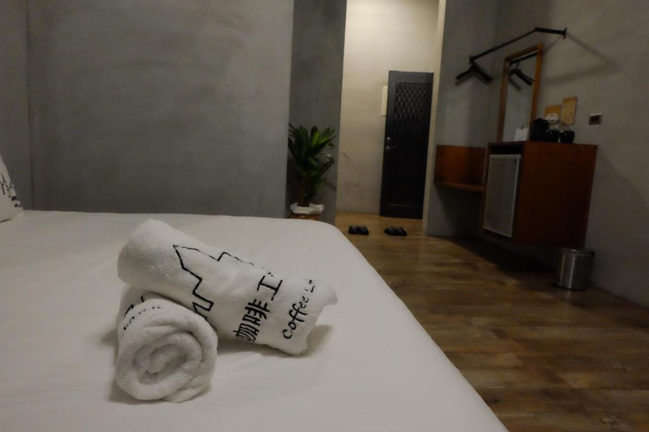 Coffeeloft Bed & Breakfast Taitung ภายนอก รูปภาพ