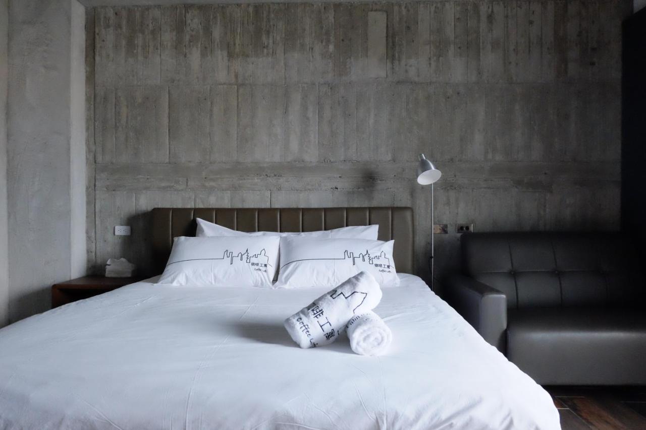 Coffeeloft Bed & Breakfast Taitung ภายนอก รูปภาพ