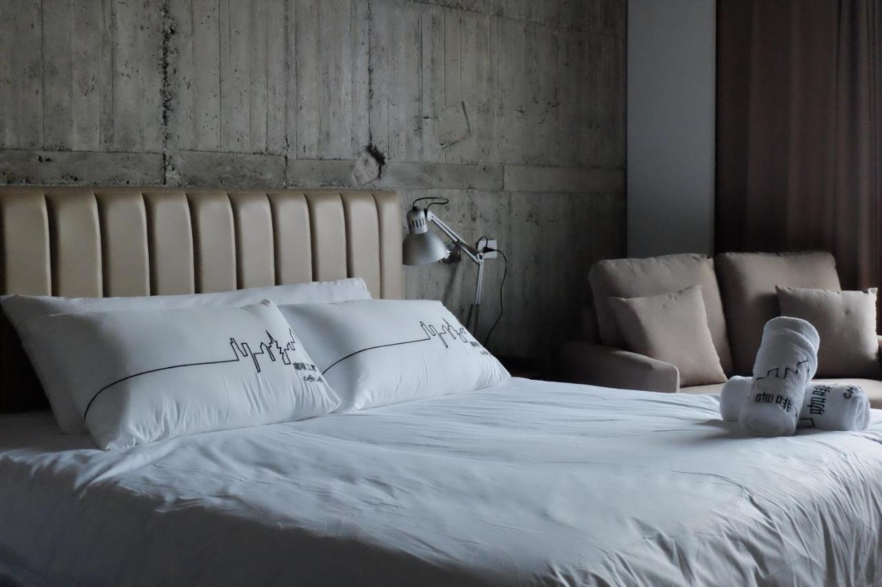 Coffeeloft Bed & Breakfast Taitung ภายนอก รูปภาพ